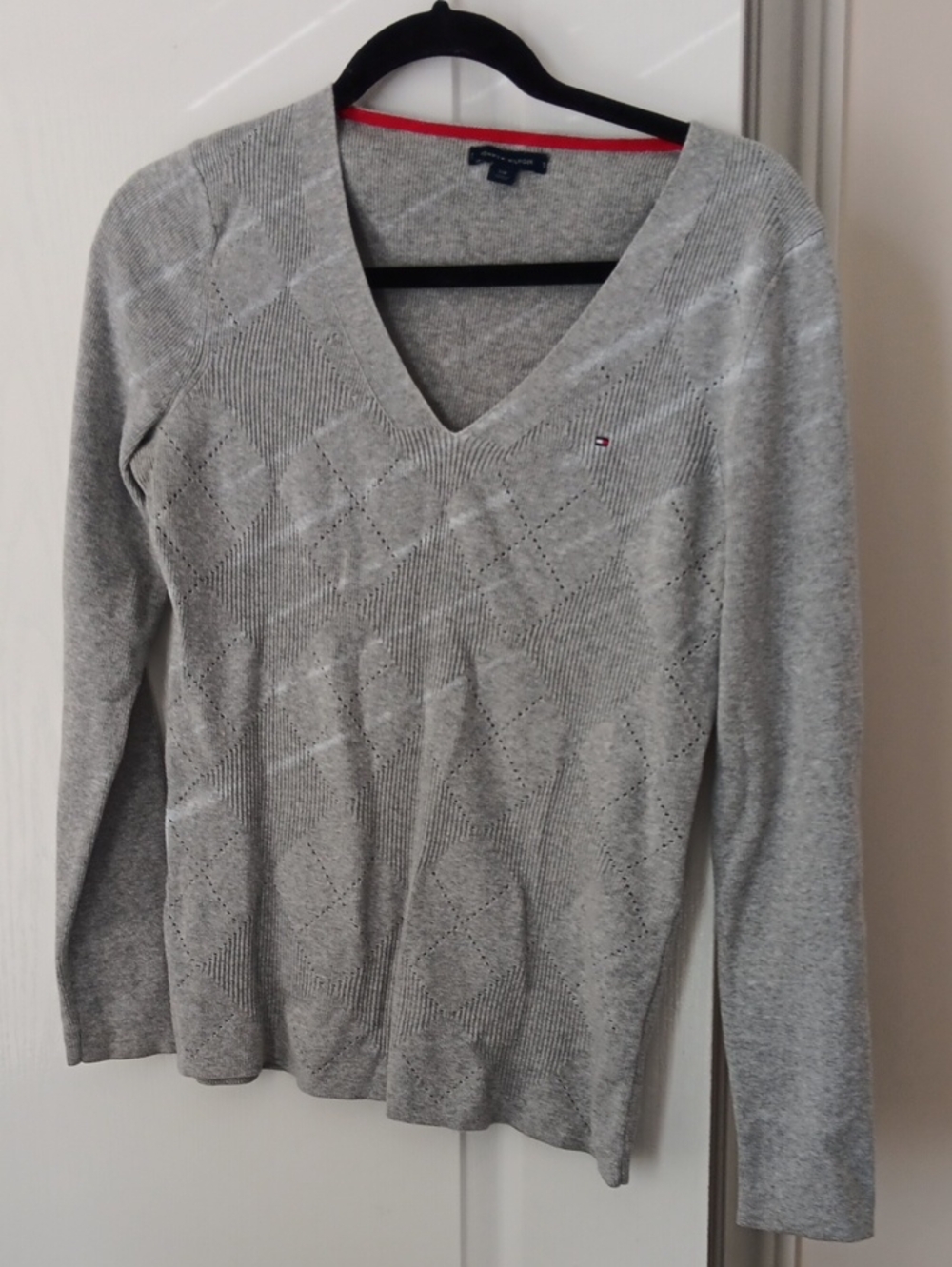 Tommy Hilfiger Light Gray V-Neck Diamond Knit Sweater